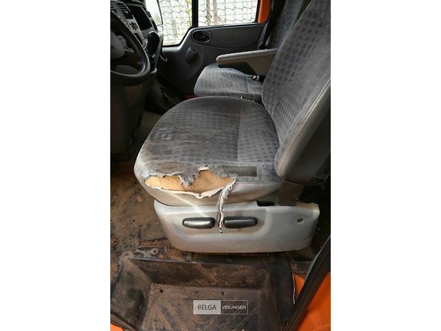 Lichte vrachtauto - afbeelding 16 van  22