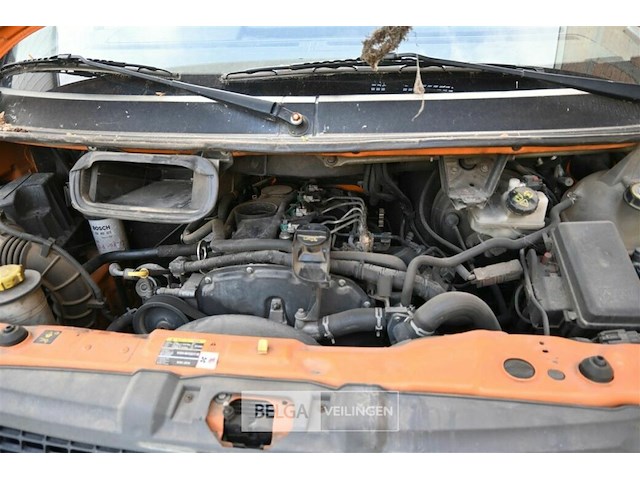 Lichte vrachtauto - afbeelding 18 van  22