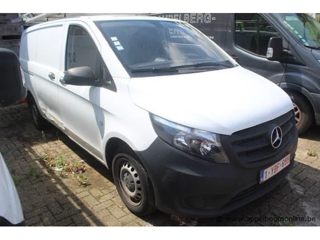 Lichte vrachtw. mercedes vito 114cdi,diesel,2143cm³,100kw, 1e inschr 06/7/20,wdf44760313474209, 104669km ,co²-uitstoot ng,euro6b,kenteken i (ii ontbeekt),gelijkvormigheidsattest,keuring tot 15/11/25, 2sleutels - afbeelding 7 van  13