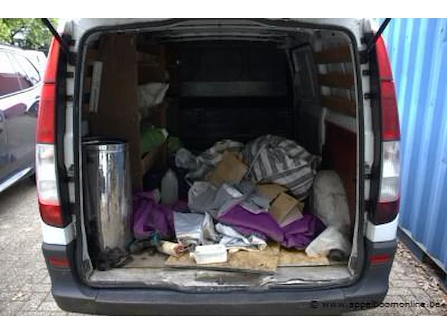 Lichte vrachtw. mercedes vito,diesel,2148cm³,70kw, 1e inschr 24/10/07,wdf63960313374785,km ng (laatste kmstand vlgs keuring dd 23/09/19: 265150),co²-uitstoot ng,eurong,kenteken i (ii ontbeekt),gelijkvormigheidsattest,keuring tot 23/9/20,1sleutel - afbeelding 11 van  20