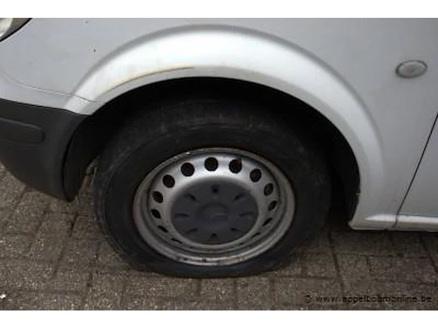 Lichte vrachtw. mercedes vito,diesel,2148cm³,70kw, 1e inschr 24/10/07,wdf63960313374785,km ng (laatste kmstand vlgs keuring dd 23/09/19: 265150),co²-uitstoot ng,eurong,kenteken i (ii ontbeekt),gelijkvormigheidsattest,keuring tot 23/9/20,1sleutel - afbeelding 19 van  20
