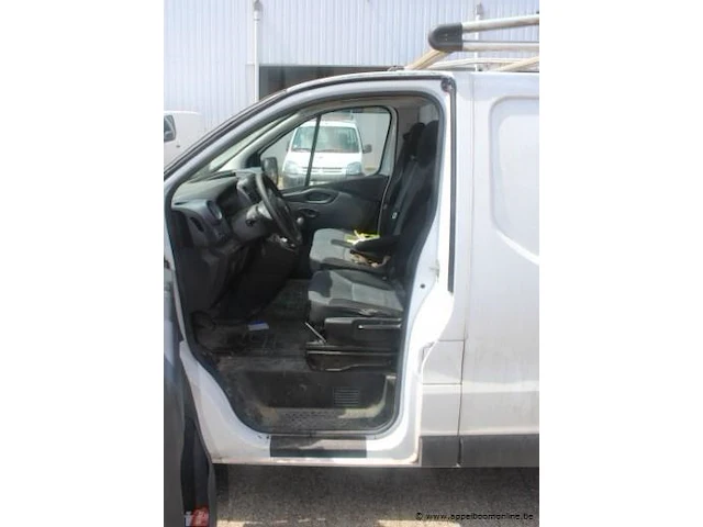 Lichte vrachtw. opel vivaro,diesel,1598cm³,66kw, 1e inschr 20/4/15, w0l4f7002fv623228, 228400km ,co²-uitstoot 170g/km,euro5b,kenteken i+ii,gelijkvormigheidsattest,keuring tot 22/4/25, 1sleutel - afbeelding 14 van  14