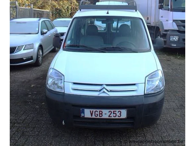Lichte vrachtwagen citroen berlingo, benzine, 1360cm³, 55kw, 1e inschr 11/04/06, vf7gbkfwc9420853, 95868km,co²-uitstoot ng, euro4, kentekenbewijs, gelijkvormigheidsattest,keuring tot 28/04/25, 2sleutels - afbeelding 12 van  20