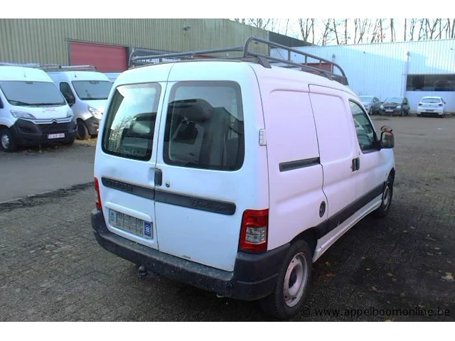 Lichte vrachtwagen citroen berlingo, benzine, 1360cm³, 55kw, 1e inschr 11/04/06, vf7gbkfwc9420853, 95868km,co²-uitstoot ng, euro4, kentekenbewijs, gelijkvormigheidsattest,keuring tot 28/04/25, 2sleutels - afbeelding 18 van  20