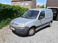 Lichte vrachtwagen citroen berlingo, type gbwjyb, ch.nr. vf7gbwjyb94123175, (start niet, slot kapot) (sleutel , boorddocumenten: inschrijvingsbewijs deel i en gelijkvormigheidsattest) (1) - afbeelding 1 van  24