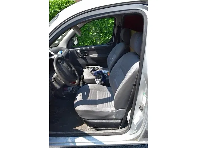 Lichte vrachtwagen citroen berlingo, type gbwjyb, ch.nr. vf7gbwjyb94123175, (start niet, slot kapot) (sleutel , boorddocumenten: inschrijvingsbewijs deel i en gelijkvormigheidsattest) (1) - afbeelding 19 van  24
