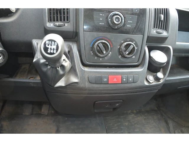 Lichte vrachtwagen citroen jumper met dubbele cabine en open laadbak, type: y, variant: ydumg, versie: ydumgc/dyl, chassisnummer: vf7ydumgc12309149, bouwjaar: 13/11/2012 met sleutel en boorddocumenten, werking onbekend - afbeelding 7 van  34