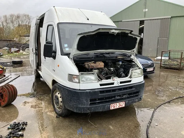 Lichte vrachtwagen citroen jumper - afbeelding 1 van  14