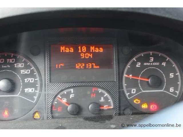 Lichte vrachtwagen citroen jumper,diesel, cm³ ng, kw ng, 1e inschr ng, vf7ycbnfc12p87135, 122137km, co²-uitstoot ng, euro ng, zonder boorddocumenten, 1sleutel - afbeelding 10 van  21