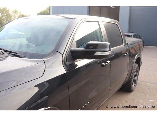 Lichte vrachtwagen dodge ram, datum 1ste inschrijving 6/11/2020, chassisnummer 1c6srfht2ln283483, lpg/benzine km-stand 76.960 - afbeelding 5 van  12