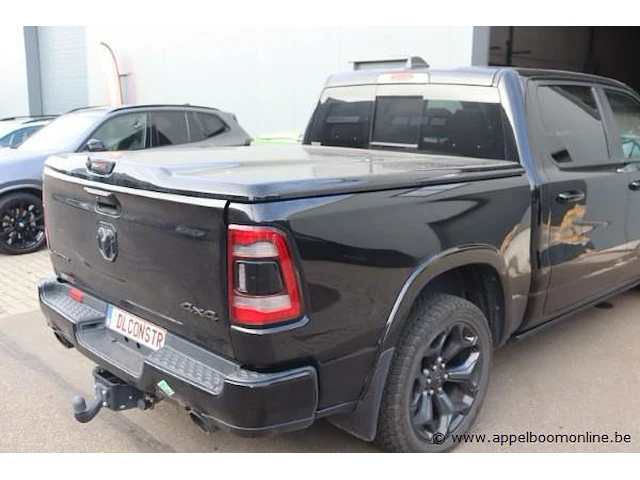 Lichte vrachtwagen dodge ram, datum 1ste inschrijving 6/11/2020, chassisnummer 1c6srfht2ln283483, lpg/benzine km-stand 76.960 - afbeelding 7 van  12