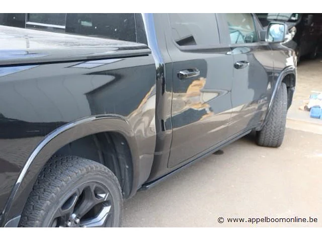 Lichte vrachtwagen dodge ram, datum 1ste inschrijving 6/11/2020, chassisnummer 1c6srfht2ln283483, lpg/benzine km-stand 76.960 - afbeelding 8 van  12
