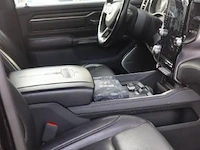 Lichte vrachtwagen dodge ram, datum 1ste inschrijving 6/11/2020, chassisnummer 1c6srfht2ln283483, lpg/benzine km-stand 76.960 - afbeelding 11 van  12