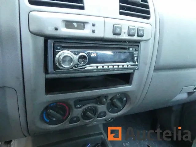 Lichte vrachtwagen dubbele cabine isuzu rodeo 2.5 4wd (2006-251.356 km) - afbeelding 7 van  31