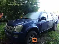 Lichte vrachtwagen dubbele cabine isuzu rodeo 2.5 4wd (2006-251.356 km)