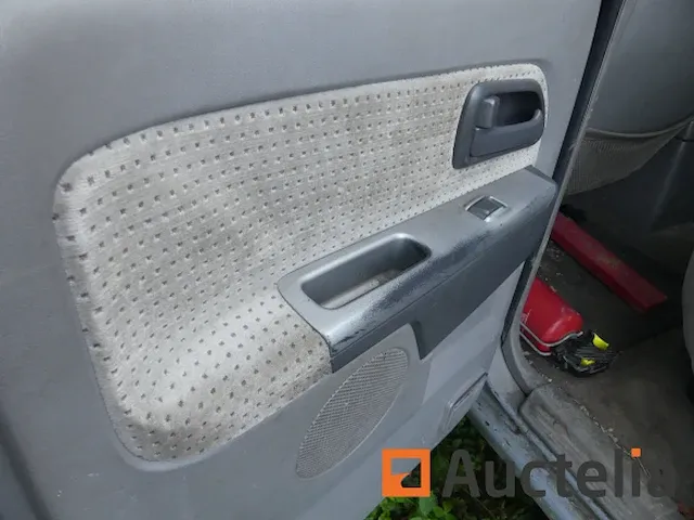 Lichte vrachtwagen dubbele cabine isuzu rodeo 2.5 4wd (2006-251.356 km) - afbeelding 16 van  31