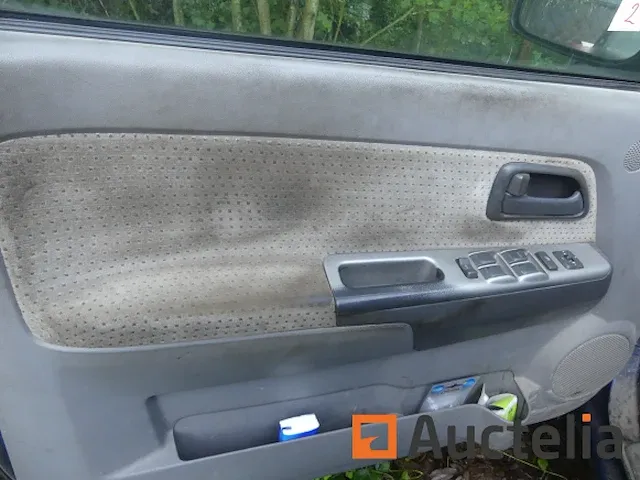 Lichte vrachtwagen dubbele cabine isuzu rodeo 2.5 4wd (2006-251.356 km) - afbeelding 31 van  31