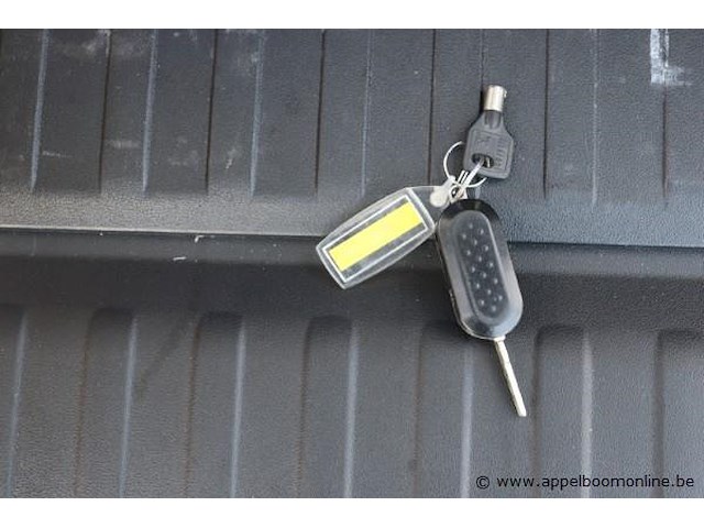 Lichte vrachtwagen fiat ducato, datum 1ste inschrijving 23/4/2018, chassisnummer zfa250000002g89164, 215026km, euro 6b, co2 165, kenteken i+ii, gelijkvormigheidssattest - afbeelding 3 van  13