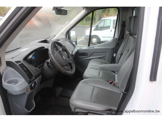 Lichte vrachtwagen ford transit, datum 1ste inschrijving 22/12/2014, chassisnummer wf0dxxttgdem55316, km-stand 39.355 - afbeelding 14 van  17