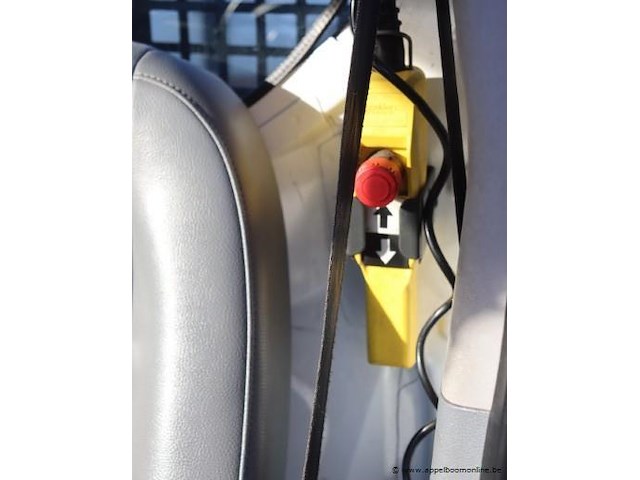 Lichte vrachtwagen ford transit, datum 1ste inschrijving 22/12/2014, chassisnummer wf0dxxttgdem55370, 33725km, euro 5, diesel, kipper, co2 222, kenteken i+ii, gelijkvormigheidssattest - afbeelding 14 van  17