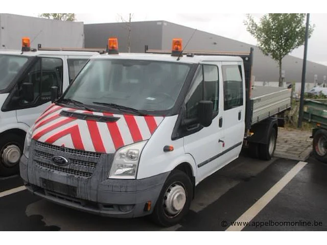 Lichte vrachtwagen ford transit, dubbel cabine, datum 1ste inschrijving 17/06/2013, km-stand 51,240, chassisnummerwf0nxxttfnct23668 - afbeelding 1 van  15