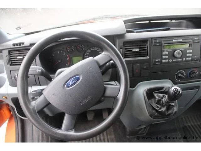 Lichte vrachtwagen ford transit, dubbel cabine, datum 1ste inschrijving 2/7/2013, chassisnummer wf0nxxttfncy70111, km-stand 32.783 - afbeelding 2 van  16