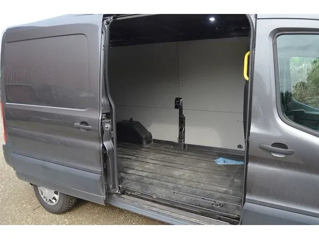 Lichte vrachtwagen ford transit, type fcd, variant bkfb1acx, versie f3fgcsaacafwc, ch.nr. wf0exxttrell34145, bouwjaar 16.02.2021, 4 zomerbanden michelin (sleutel en alle boorddocumenten) (20,23) - afbeelding 6 van  45