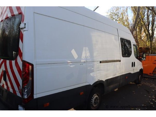 Lichte vrachtwagen iveco 35s, datum1ste inschrijving 7/12/2015, chassisnummer zcgfc335ax05066039, 55410km, euro vi, cng, c02 247, kenteken i+ii, gelijkvormigheidssattest - afbeelding 15 van  16