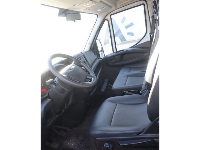 Lichte vrachtwagen iveco fd11c2c, datum 1ste inschrijving 11/9/15, zcfc335a205051325, 35683km, cng, euro vi, kenteken i+ii, gelijkvormigheidsattest - afbeelding 9 van  15