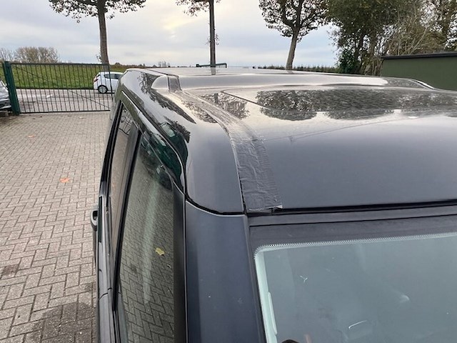 Lichte vrachtwagen landrover discovery 4, type la, variant s4kq2f, versie d7o1, ch.nr. sallaaam4ba564102, bouwjaar 14.04.2011 (sleutel, boorddocumenten: inschrijvingsbewijs deel i en gelijkvormigheidsattest) - afbeelding 32 van  41