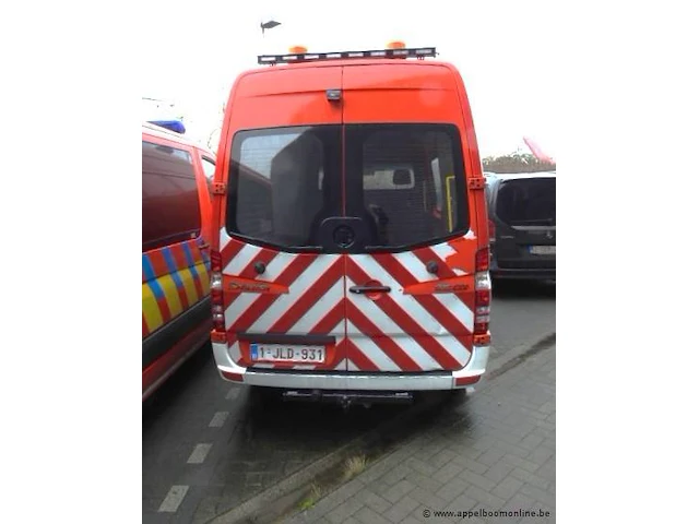 Lichte vrachtwagen mercedes sprinter 315cdi,diesel,2148cm³,110kw,1e inschr 23/3/09, wdb906331s381267,km ng (vlgs laatste keuring dd 12/7/23: 197.566km),co²-uitstoot 99g/km,euro4,kenteken i+ii,gelijkvormigheidsattest, keuring tot 04/8/24, 2sleutels - afbeelding 7 van  12