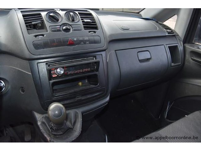 Lichte vrachtwagen mercedes, vito, datum eerste inschrijving ngk, kw ngk, wdf63960113605452, kilometerstand 425404km, 1 sleutel, geen boorddocumenten - afbeelding 8 van  16