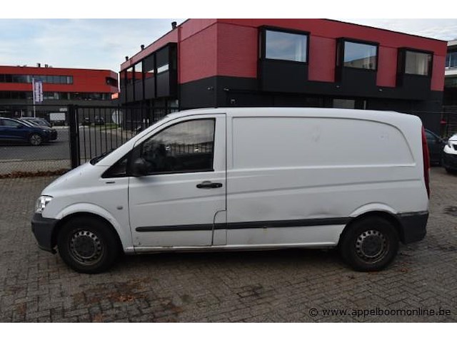 Lichte vrachtwagen mercedes, vito, datum eerste inschrijving ngk, kw ngk, wdf63960113605452, kilometerstand 425404km, 1 sleutel, geen boorddocumenten - afbeelding 15 van  16