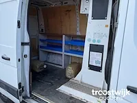 Lichte vrachtwagen met hoogwerker - afbeelding 3 van  12