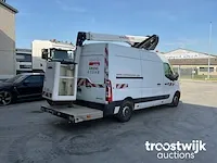 Lichte vrachtwagen met hoogwerker - afbeelding 6 van  12