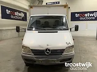 Lichte vrachtwagen met laadbak - afbeelding 10 van  17