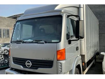 Lichte vrachtwagen nissan atleon (i.s.m. soha.auction)