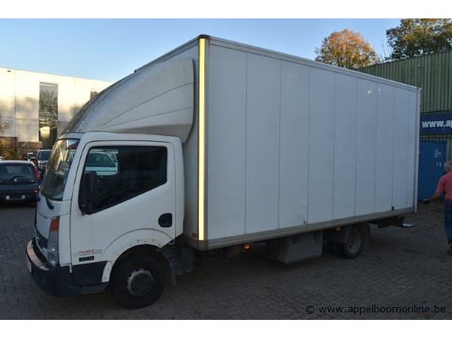 Lichte vrachtwagen nissan, cabstar, datum eerste insch 22/10/2010, vwasftf24a2111807, 2953cm³, 110kw, euro 4, diesel, kilometerstand 180273km - afbeelding 1 van  11