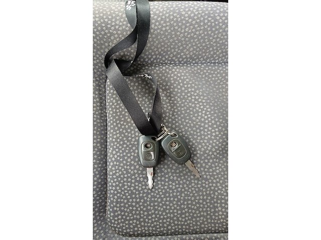 Lichte vrachtwagen opel movano meubelbak met laadklep, type u9c1k6, ch.nr. vn1u9c1k640449711, bouwjaar 30.01.2009 (sleutels en alle boorddocumenten) - afbeelding 11 van  31