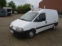 Lichte vrachtwagen peugeot expert, type bzwjyb, ch.nr. vf3bzwjyb86167746, bouwjaar 02.05.2005 (sleutel en alle boorddocumenten) (21) - afbeelding 1 van  33