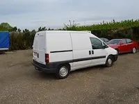 Lichte vrachtwagen peugeot expert, type bzwjyb, ch.nr. vf3bzwjyb86167746, bouwjaar 02.05.2005 (sleutel en alle boorddocumenten) (21) - afbeelding 22 van  33