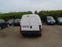 Lichte vrachtwagen peugeot expert, type bzwjyb, ch.nr. vf3bzwjyb86167746, bouwjaar 02.05.2005 (sleutel en alle boorddocumenten) (21) - afbeelding 24 van  33