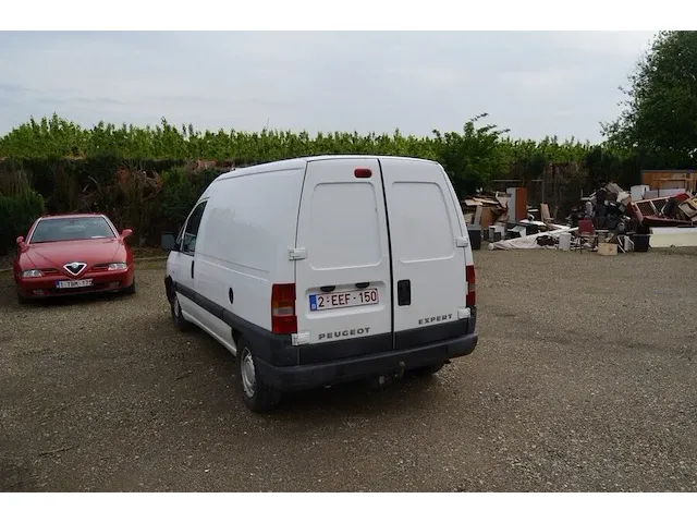 Lichte vrachtwagen peugeot expert, type bzwjyb, ch.nr. vf3bzwjyb86167746, bouwjaar 02.05.2005 (sleutel en alle boorddocumenten) (21) - afbeelding 25 van  33