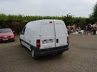 Lichte vrachtwagen peugeot expert, type bzwjyb, ch.nr. vf3bzwjyb86167746, bouwjaar 02.05.2005 (sleutel en alle boorddocumenten) (21) - afbeelding 25 van  33