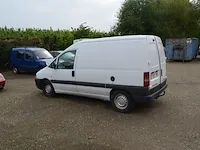 Lichte vrachtwagen peugeot expert, type bzwjyb, ch.nr. vf3bzwjyb86167746, bouwjaar 02.05.2005 (sleutel en alle boorddocumenten) (21) - afbeelding 26 van  33
