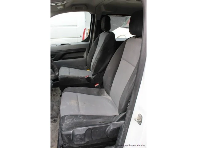 Lichte vrachtwagen peugeot expert,diesel, 1560cm³,85kw,1e inschr 06/4/17,vf3vbbhxhhz009759,237087km, co²-uitstoot ng, euro6b, zonder kenteken i+ii, gelijkvormigheidsattest, keuring tot 31/1/26, 1sleutel - afbeelding 16 van  22