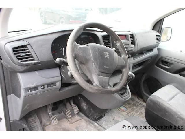 Lichte vrachtwagen peugeot expert,diesel, 1560cm³,85kw,1e inschr 06/4/17,vf3vbbhxhhz009759,237087km, co²-uitstoot ng, euro6b, zonder kenteken i+ii, gelijkvormigheidsattest, keuring tot 31/1/26, 1sleutel - afbeelding 17 van  22