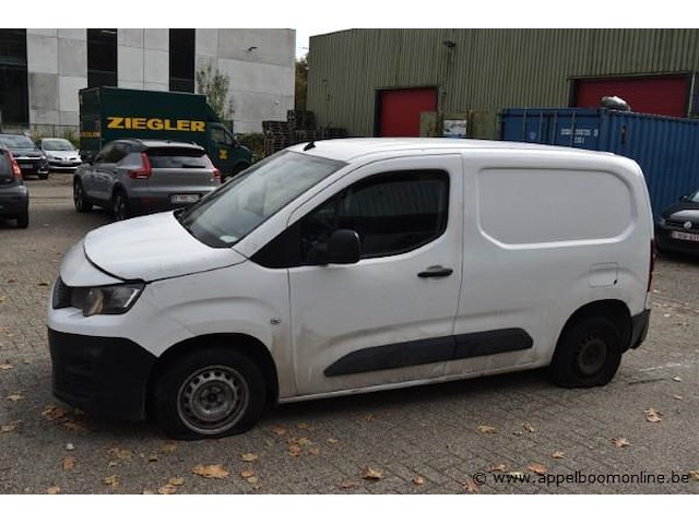 Lichte vrachtwagen peugeot, partner, datum eerste insch 16/07/2019, vr3efbhwbkn528454, 1560cm³, 55kw, diesel, euro 6b, kilometerstand 361413km - afbeelding 1 van  12