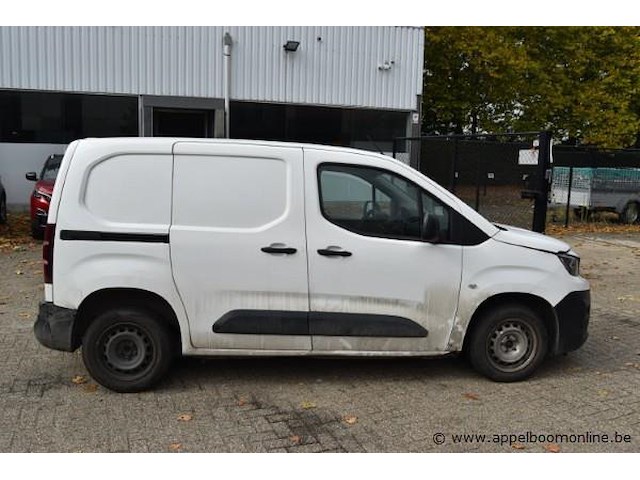 Lichte vrachtwagen peugeot, partner, datum eerste insch 16/07/2019, vr3efbhwbkn528454, 1560cm³, 55kw, diesel, euro 6b, kilometerstand 361413km - afbeelding 7 van  12