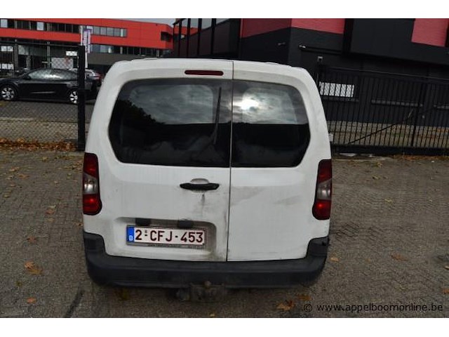 Lichte vrachtwagen peugeot, partner, datum eerste insch 16/07/2019, vr3efbhwbkn528454, 1560cm³, 55kw, diesel, euro 6b, kilometerstand 361413km - afbeelding 9 van  12